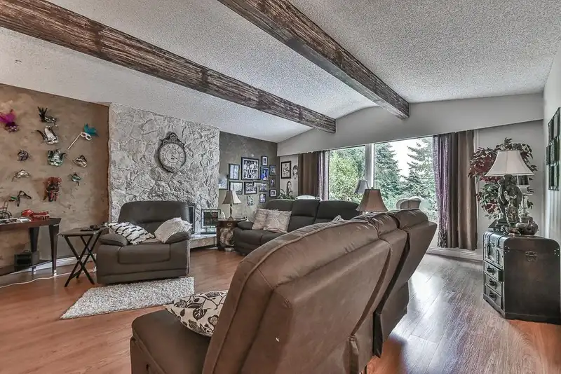 13243 COULTHARD ROAD - photo 4 of 33