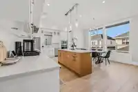 14215 61B AVENUE - thumbnail 13