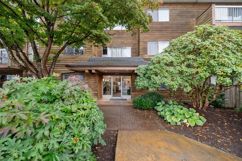 301 11957 223 STREET - photo 3 of 24