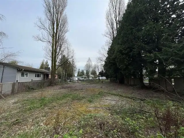 15505 104 AVENUE - photo 3 of 4
