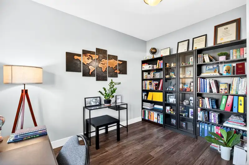 14974 59 AVENUE - photo 4 of 40