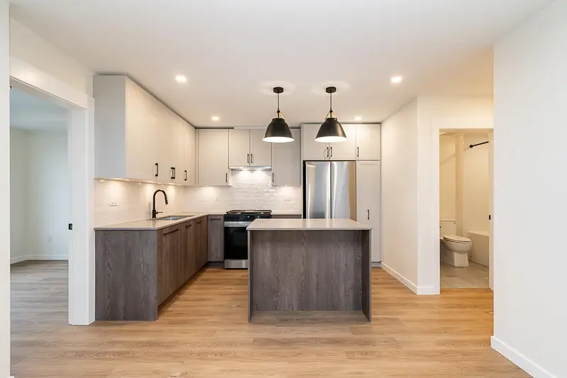 516 27218 ALDERGROVE TOWN CENTER DRIVE - photo 1 of 25