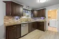 15684 102 AVENUE - thumbnail 9