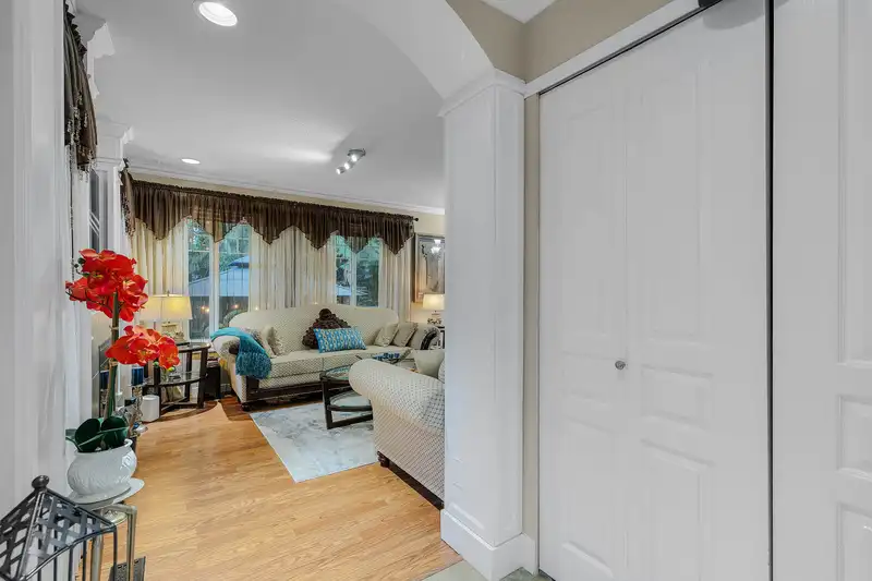 44 6110 138TH STREET - photo 2 of 25