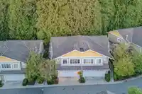 44 6110 138TH STREET - thumbnail 33