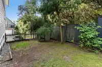 101 14555 68 AVENUE - thumbnail 23