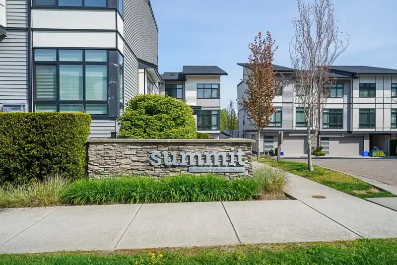 12 14057 60A AVENUE - photo 1 of 22