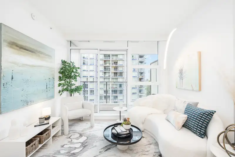 1608 13778 100 AVENUE - photo 4 of 19