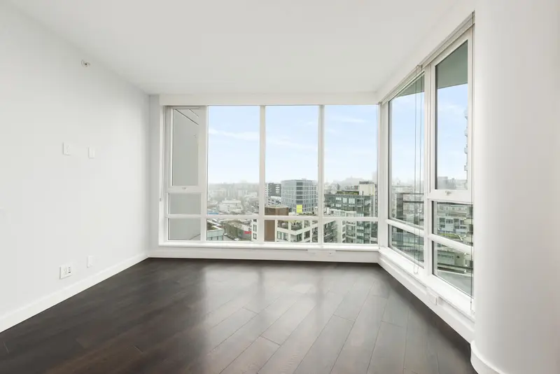 1726 1618 QUEBEC STREET - photo 2 of 18