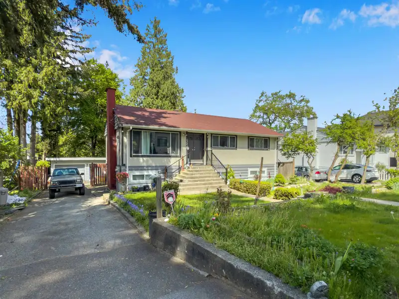 12429 99 AVENUE - photo 4 of 25