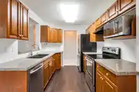 202 13870 70 AVENUE - thumbnail 5