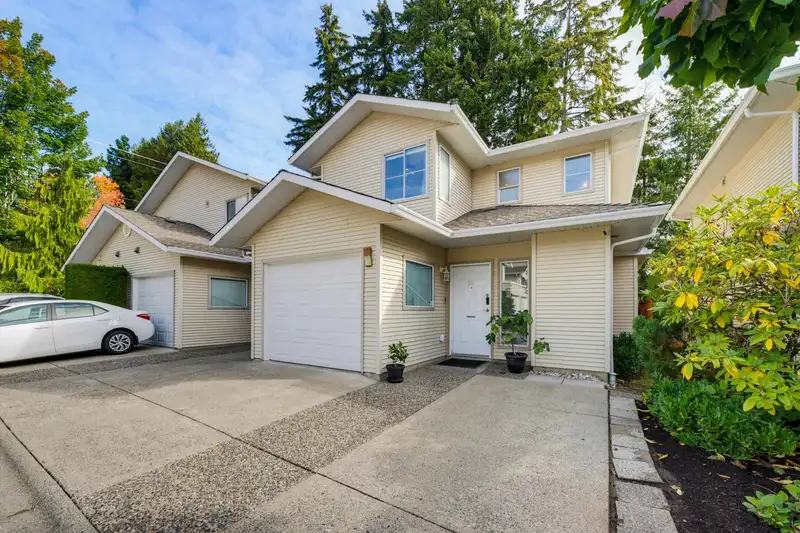 50 16016 82 AVENUE - photo 3 of 25