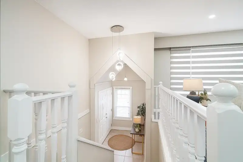 13429 68 AVENUE - photo 2 of 9