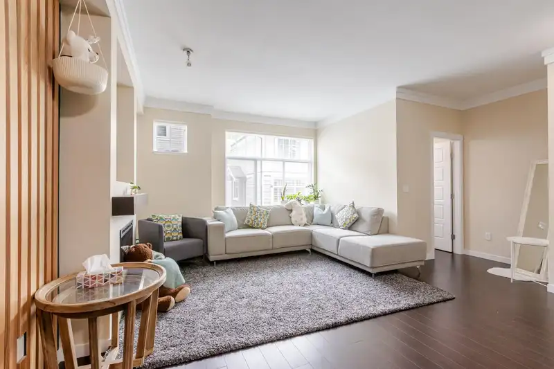 80 14356 63A AVENUE - photo 3 of 34