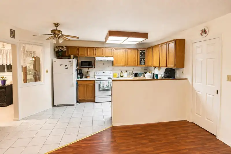 14374 86A AVENUE - photo 4 of 14