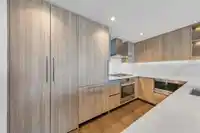 2403 9887 WHALLEY BOULEVARD - thumbnail 3