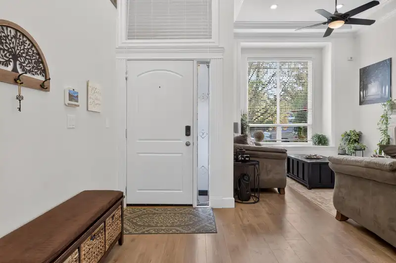 17473 64A AVENUE - photo 4 of 13