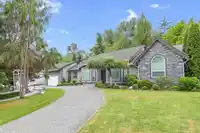 8099 148A STREET - thumbnail 2