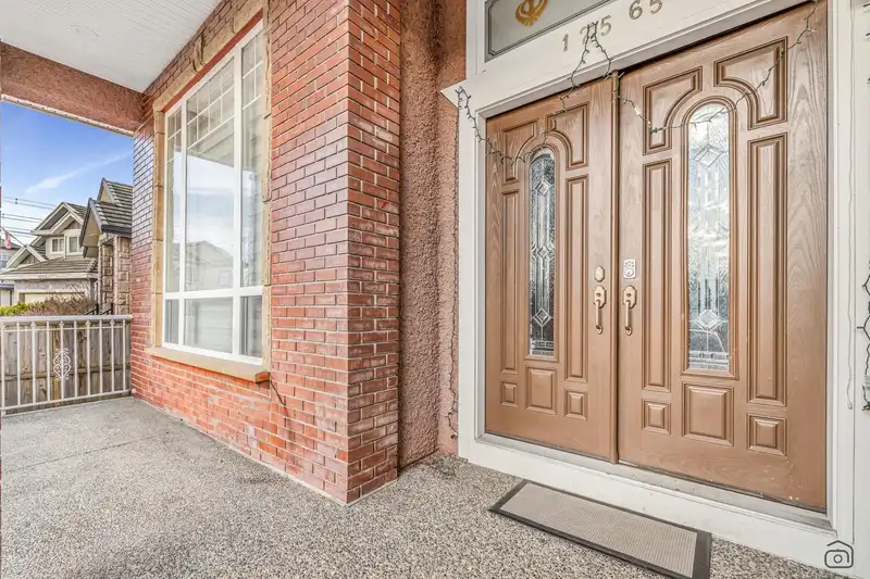 12565 69A AVENUE - photo 3 of 28