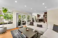 15295 111A AVENUE - thumbnail 10