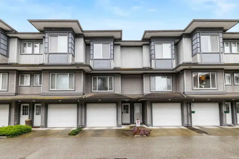 116 18701 66 AVENUE - photo 1 of 31