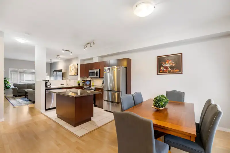 116 18701 66 AVENUE - photo 3 of 31