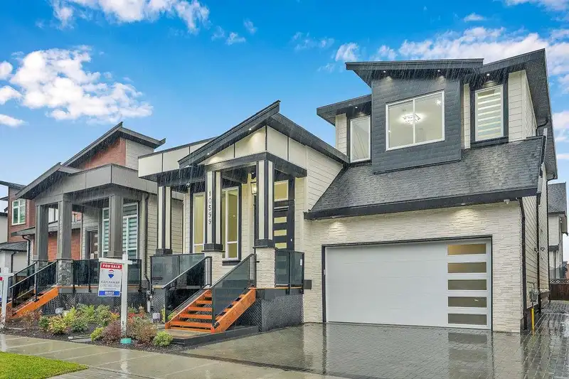 10599 124A STREET - photo 2 of 39