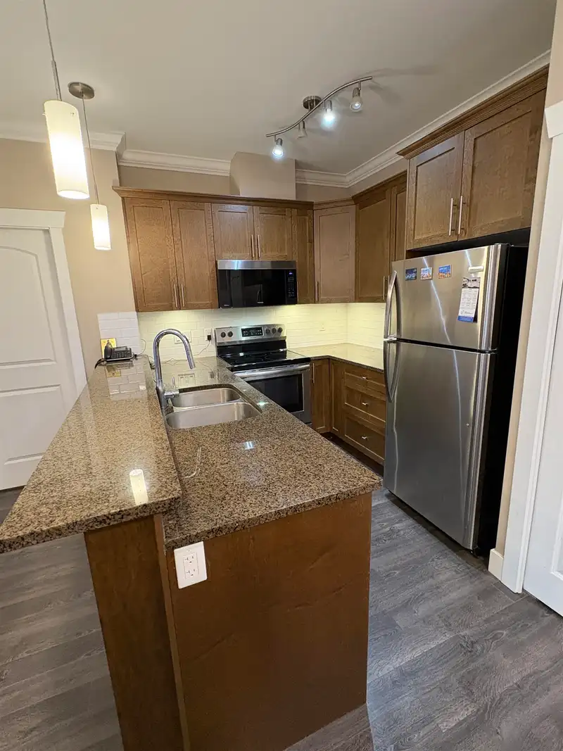 409 8183 121A STREET - photo 3 of 25