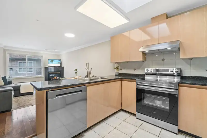 413 8115 121A STREET - photo 3 of 23
