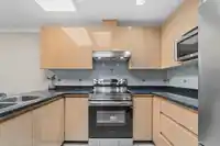 413 8115 121A STREET - thumbnail 9