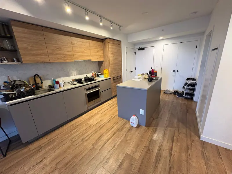 1901 13428 105 AVENUE - photo 2 of 18