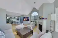 217 7435 121A STREET - thumbnail 4
