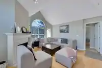 217 7435 121A STREET - thumbnail 5