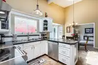 9385 182 STREET - thumbnail 13