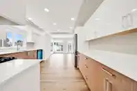 13836 92 AVENUE - thumbnail 4