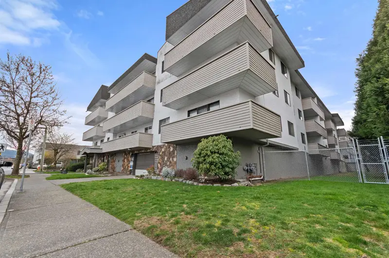 105 9175 MARY STREET - photo 3 of 21