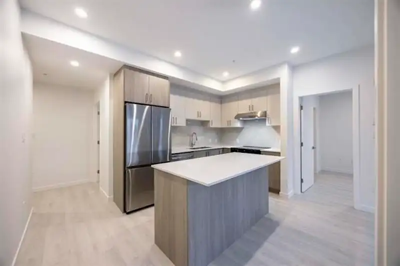 302 13838 108 AVENUE - photo 3 of 18