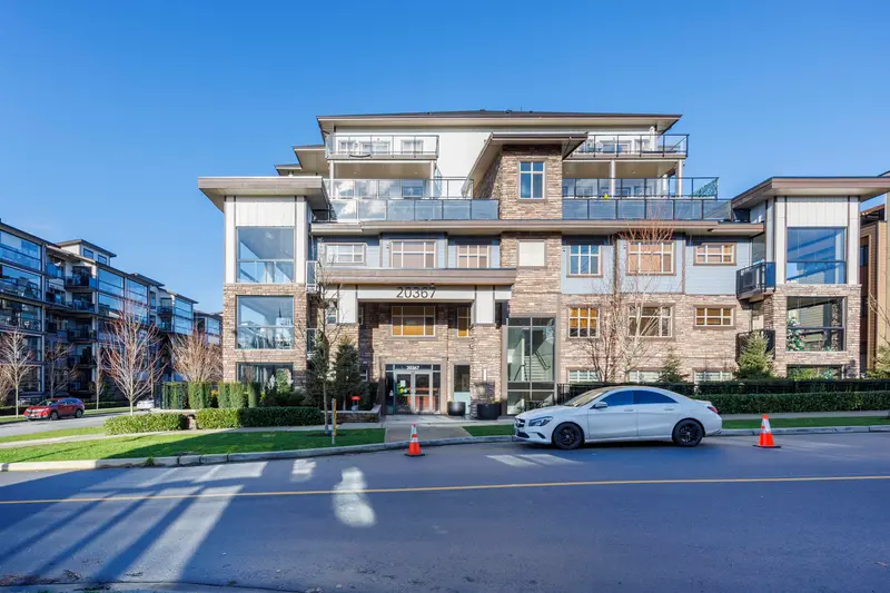 205 20367 85 AVENUE - photo 2 of 25