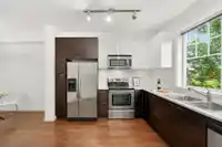 4 7348 192A STREET - thumbnail 1