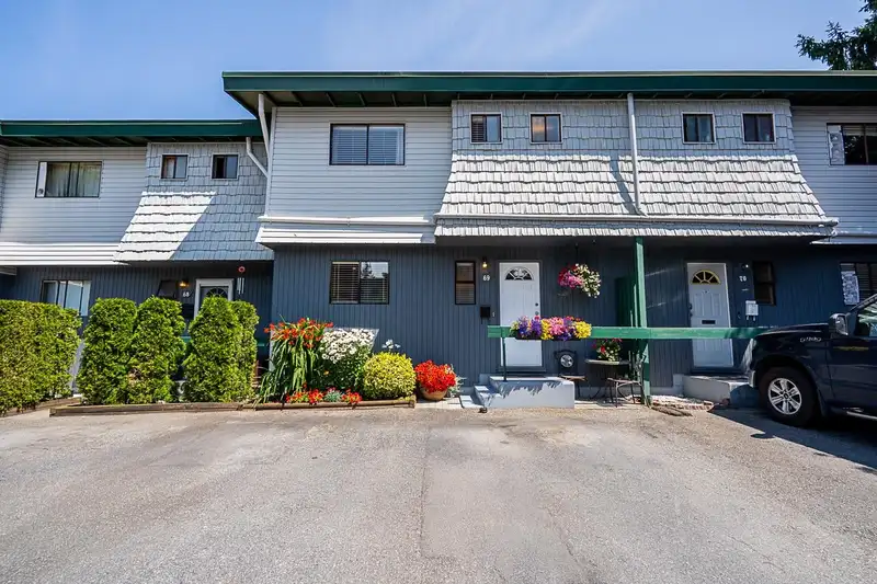 69 10806 152 STREET - photo 1 of 39