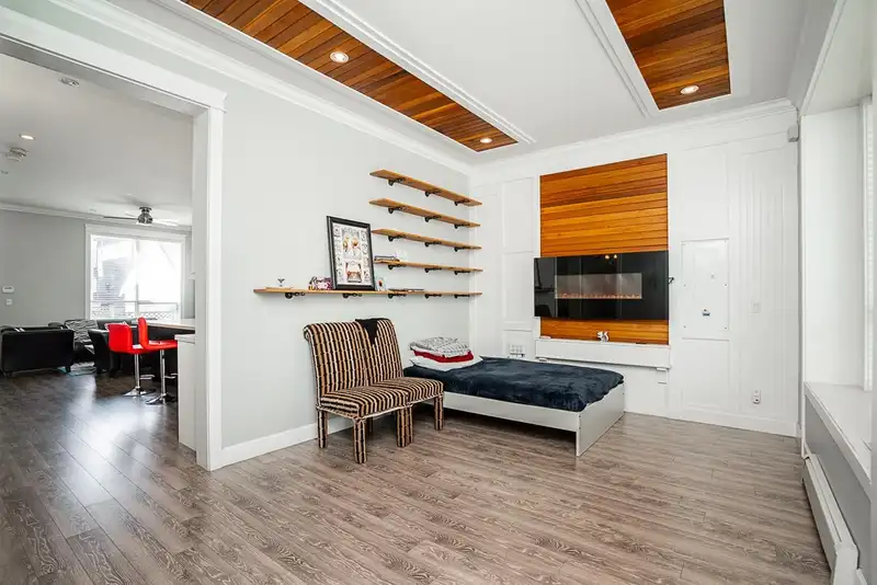 5933 148 STREET - photo 3 of 39