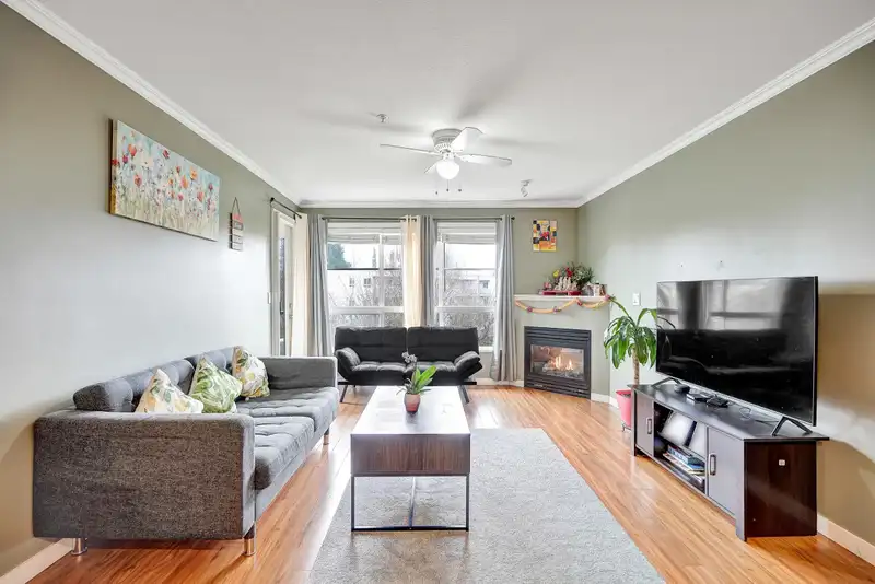 304 12083 92A AVENUE - photo 2 of 31