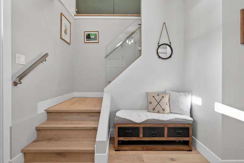 20231 46 AVENUE - photo 3 of 25