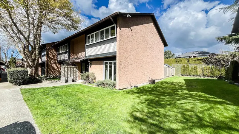 69 10600 NO.4 ROAD - photo 1 of 25