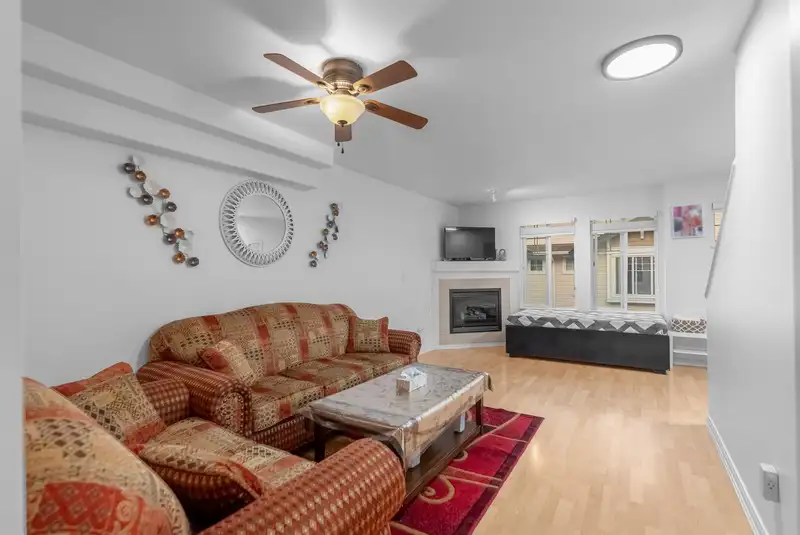 56 6533 121 STREET - photo 2 of 27