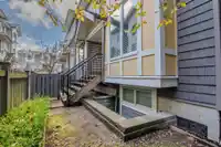 49 9718 161A STREET - thumbnail 7