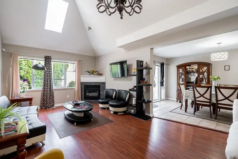 48 13918 58 AVENUE - photo 3 of 30