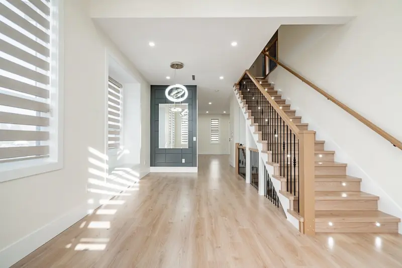 10648 124 STREET - photo 3 of 25