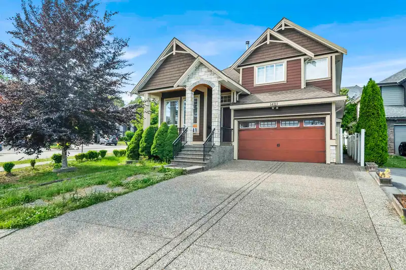 14511 81 AVENUE - photo 1 of 36