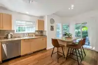 86 8888 151 STREET - thumbnail 10